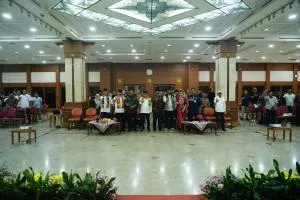 Foto Berita