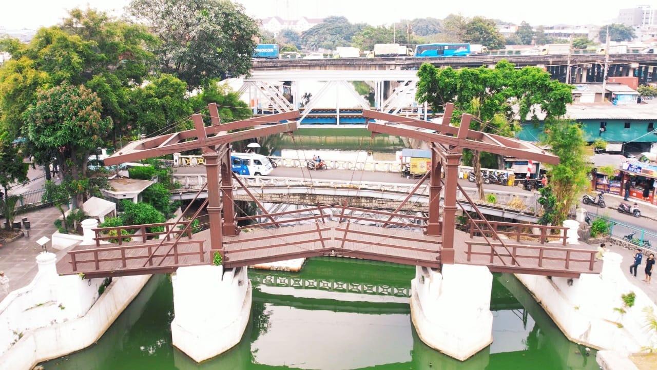 Jembatan Kota Intan
